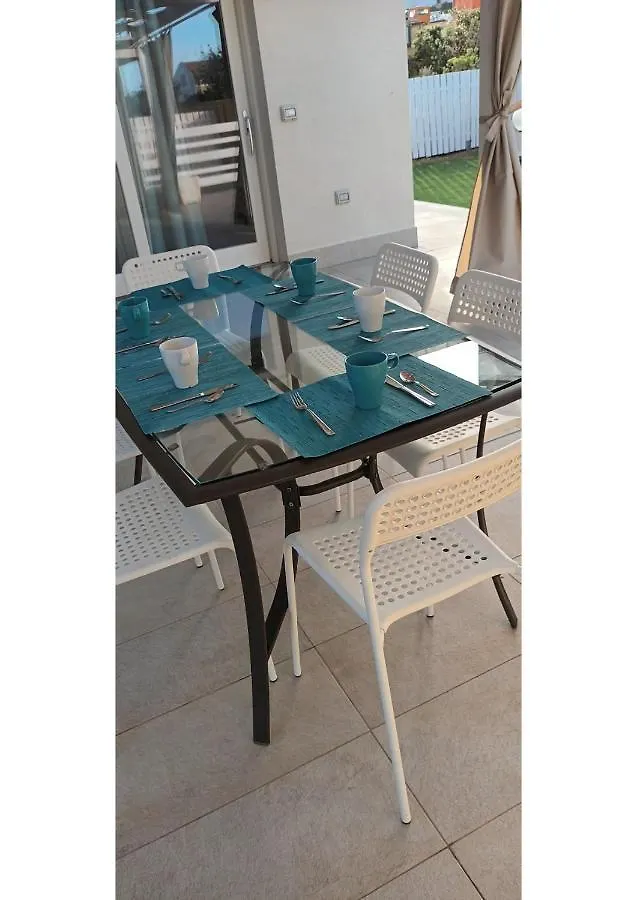 Home And Garden Isola Rossa 아파트